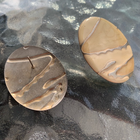 Large Oval Cream and Gold Painted Earrings - Picture 2 of 4